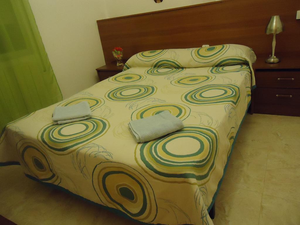 Hotel Pension Mode Lleida Dış mekan fotoğraf