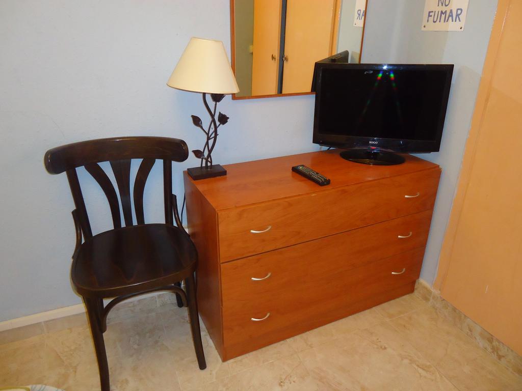 Hotel Pension Mode Lleida Dış mekan fotoğraf